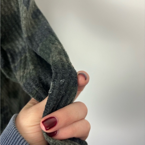 Fantastic Fawn Sweater Camouflage Criss-Cross Pullover S - Picture 3 of 4